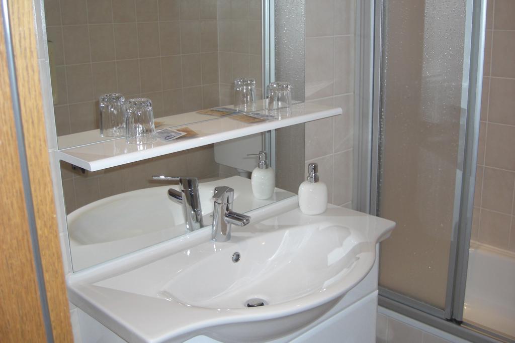 Hotel Hoelscher Solingen Habitación foto